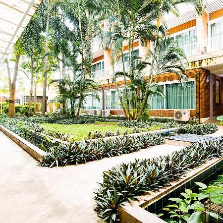 B2 Resort Chiang Mai Exterior photo